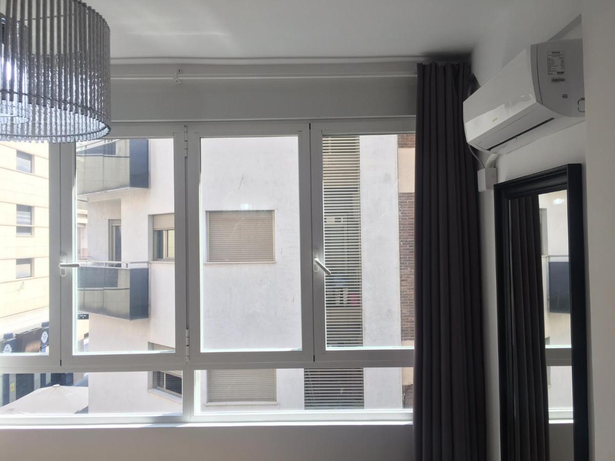 Apartament Centre ,plage Et Quartier Anime,wifi ,climatisation
